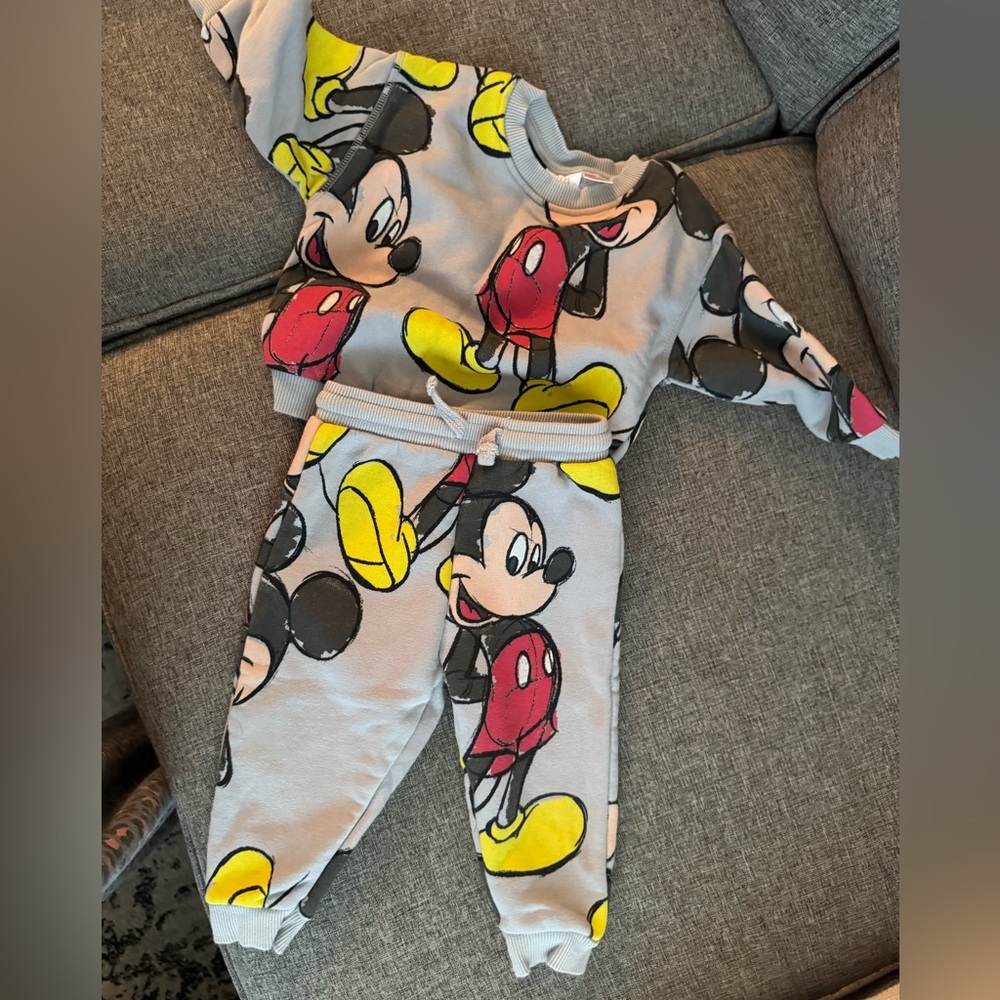 NWOT Zara Mickey Mouse Set